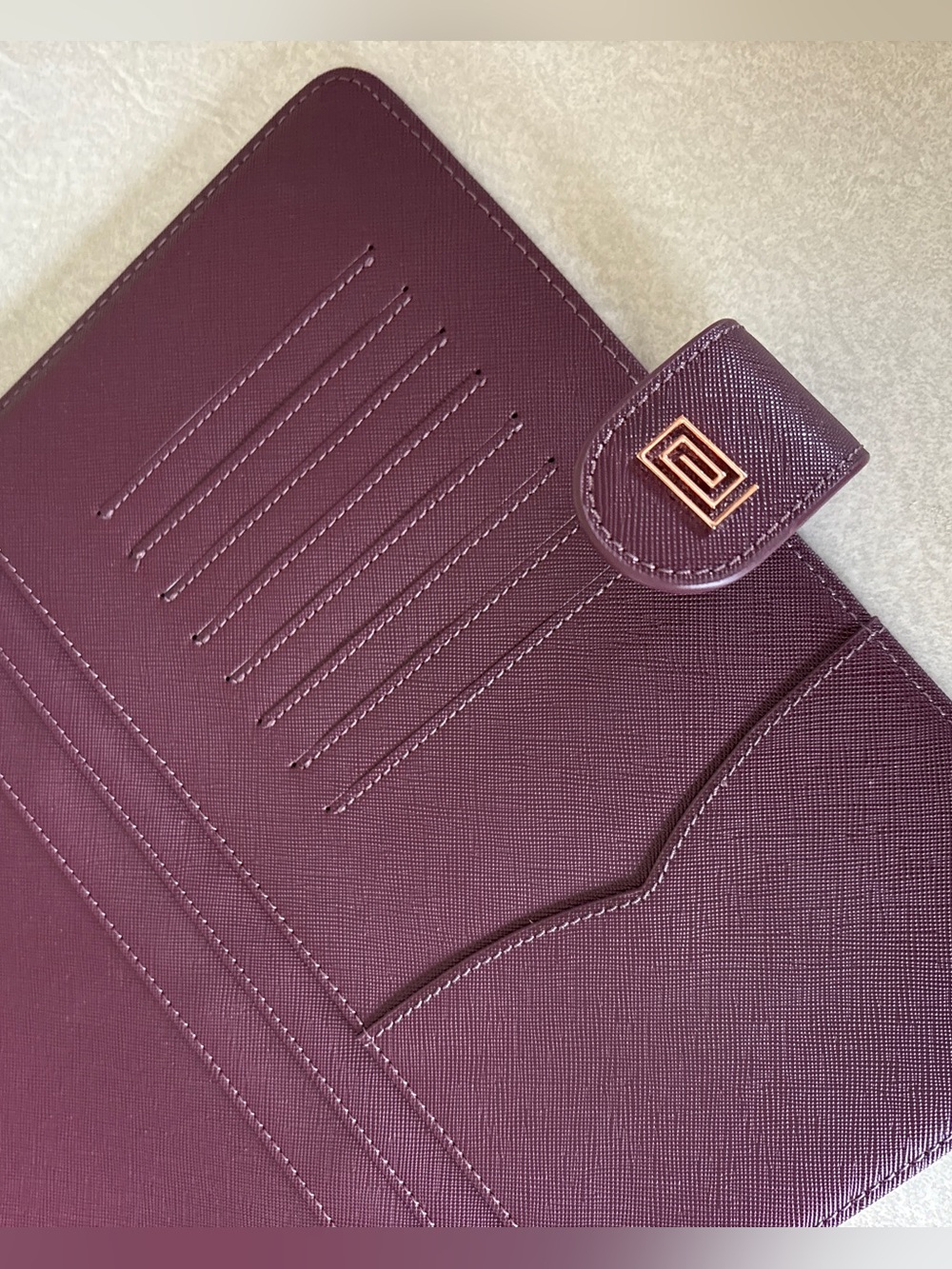 Notiq HP Classic 9 Disc - Discbound Folio Desk Agenda Cover - Mulberry Saffiano - Picture 7 of 11